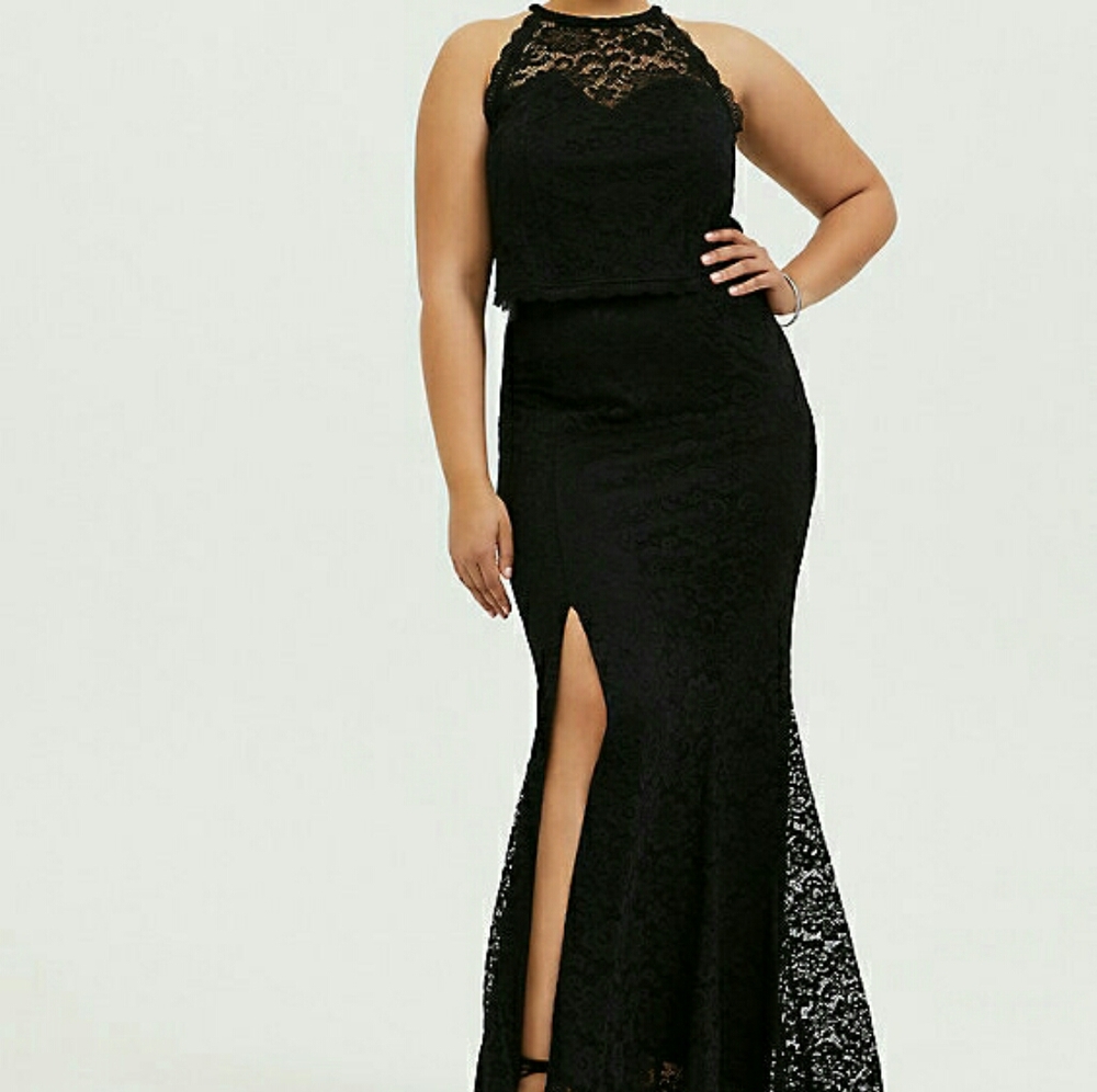 ISO Torrid goddess crop top and skirt set 18